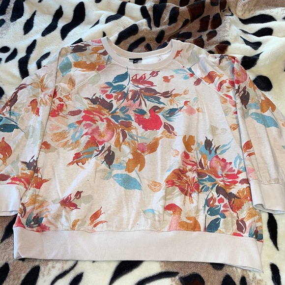 Torrid crew neck - Picture 1 of 2